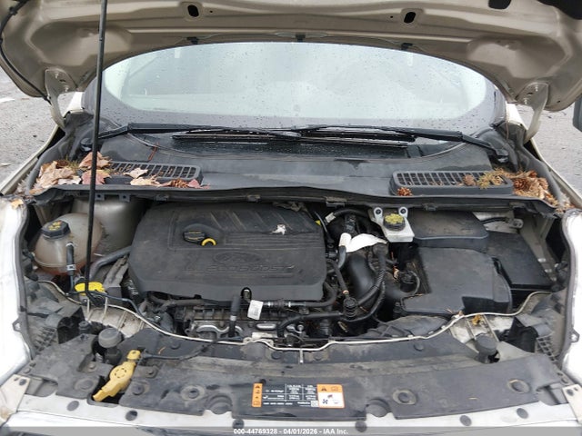 1FMCU0GD6HUA41081 Ford ESCAPE SE