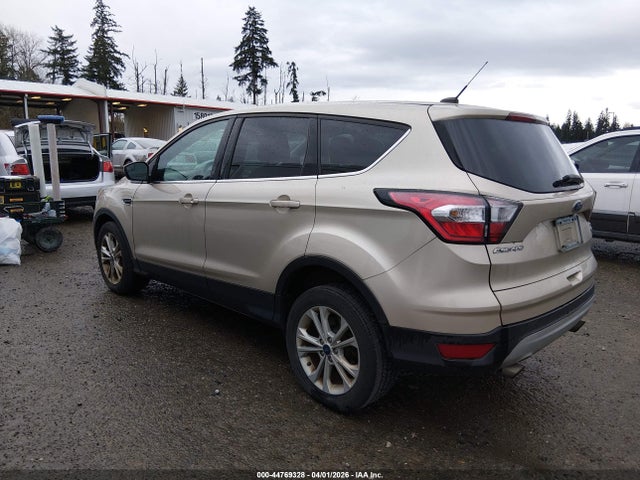 1FMCU0GD6HUA41081 Ford ESCAPE SE