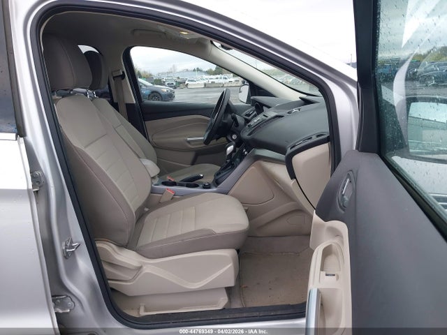 1FMCU0GX9FUA93697 Ford ESCAPE SE