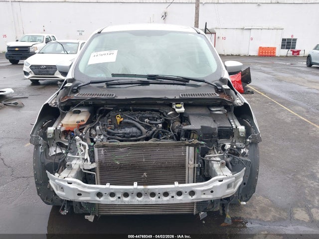 1FMCU0GX9FUA93697 Ford ESCAPE SE