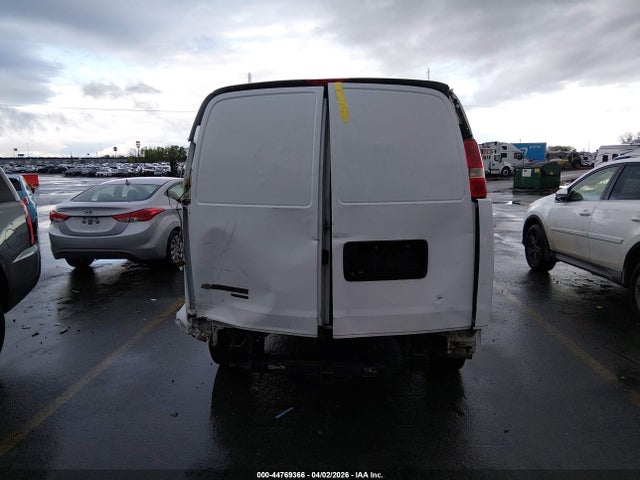 Chevrolet Express 2500 Work Van 2016 1GCWGBFF1G1336869 Image 16