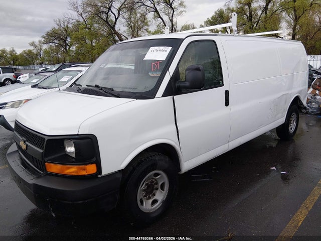 Chevrolet Express 2500 Work Van 2016 1GCWGBFF1G1336869 Image 2
