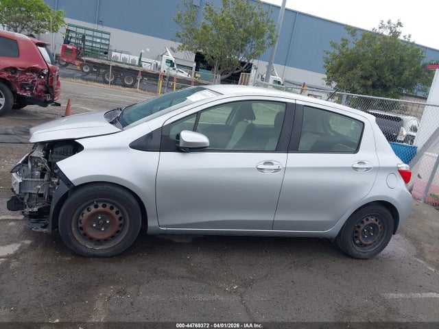 JTDKTUD34ED579263 Toyota Yaris Le (tmc/cbu Plant)