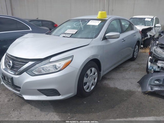 1N4AL3AP7JC161279 Nissan Altima 2.5 S