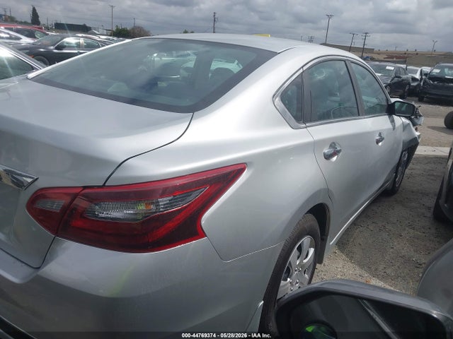 1N4AL3AP7JC161279 Nissan Altima 2.5 S