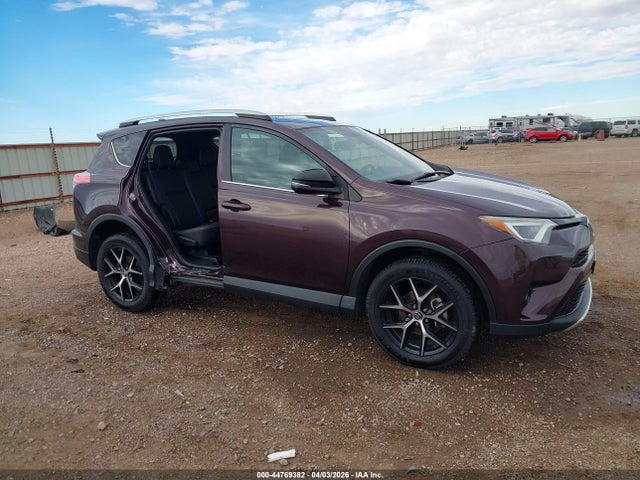 2T3NFREV0GW275998 Toyota RAV4 SE