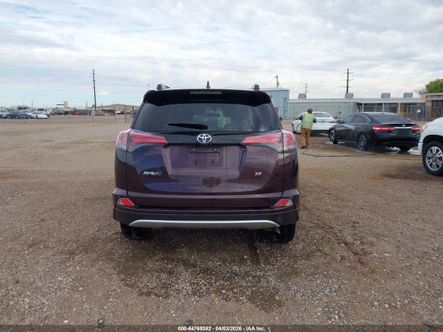 2T3NFREV0GW275998 Toyota RAV4 SE