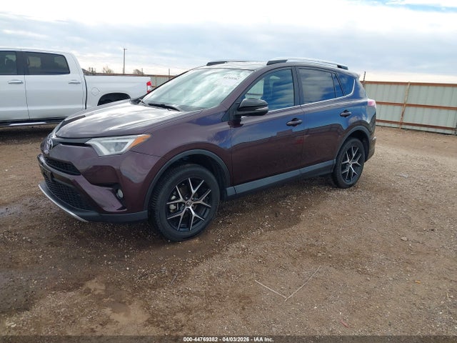 2T3NFREV0GW275998 Toyota RAV4 SE