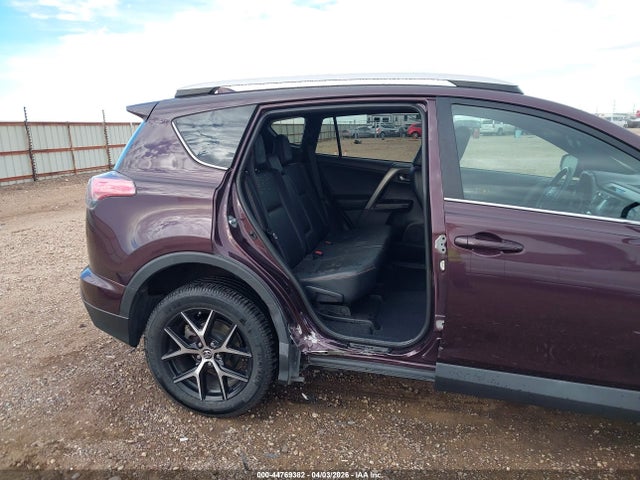2T3NFREV0GW275998 Toyota RAV4 SE