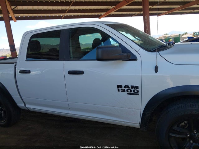 1C6RR7LG8RS156956 RAM 1500 Classic Warlock 4x4 5&#039;7 Box