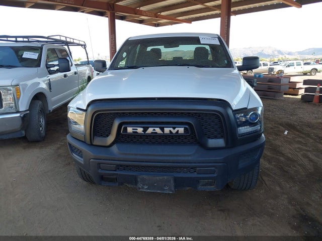 1C6RR7LG8RS156956 RAM 1500 Classic Warlock 4x4 5&#039;7 Box