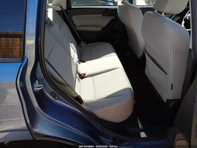 44769403 :رقم المزاد ، JF2SJADC3HH447727 vin ، 2017 Subaru Forester 2.5i Premium مزاد بيع