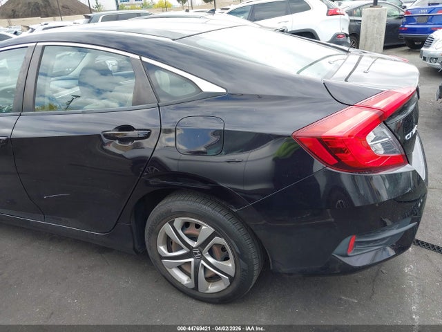 Honda Civic Lx 2017 2HGFC2F53HH520962 Image 18