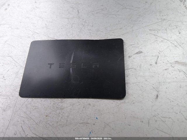 44769458 :رقم المزاد ، 5YJ3E1EB9JF135530 vin ، 2018 Tesla Model 3 Long Range/performance مزاد بيع