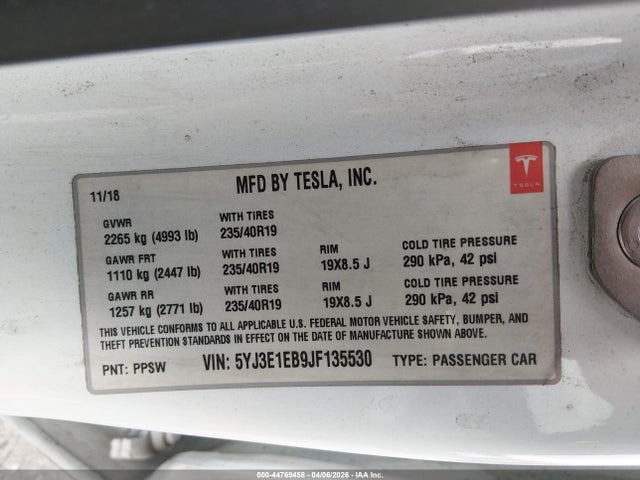 Tesla Model 3 Long Range/performance 2018 5YJ3E1EB9JF135530 Image 9