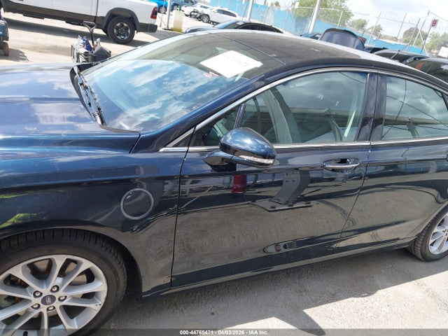 3FA6P0SU0LR126987 Ford Fusion Plug-in Hybrid Titanium