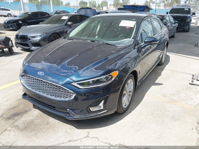 3FA6P0SU0LR126987 Ford Fusion Plug-in Hybrid Titanium