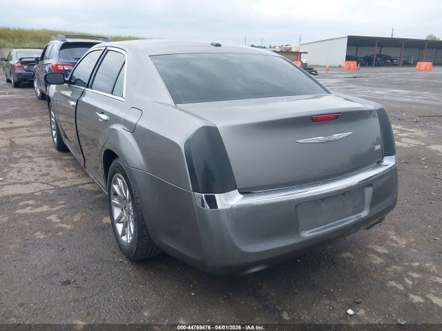 2011 CHRYSLER 300 2C3CA5CG8BH582593 Photo 2