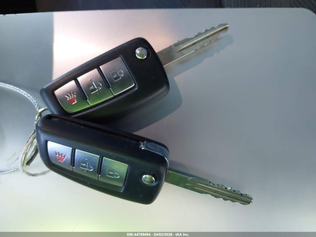 KNMAT2MV5GP675650 Nissan Rogue S/sl/sv