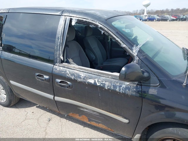 2006 CHRYSLER TOWN & COUNTRY 1A4GP45RX6B747010 Photo 5