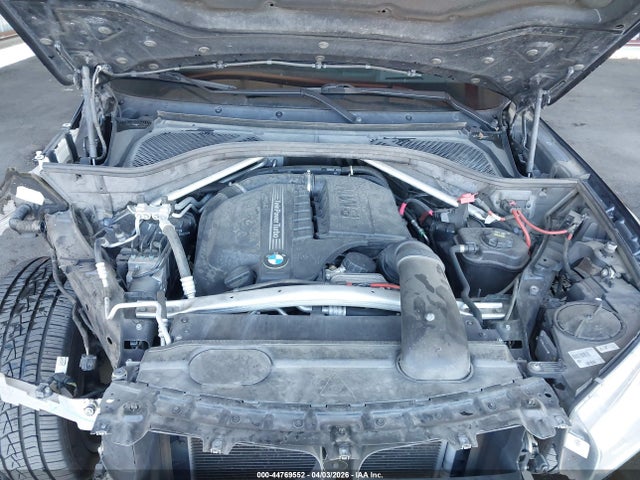 2015 BMW X5 5UXKR2C50F0H40370 Photo 9