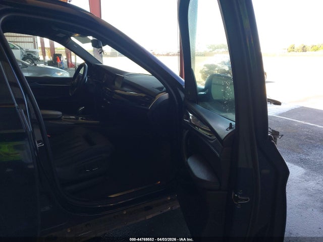 2015 BMW X5 5UXKR2C50F0H40370 Photo 4
