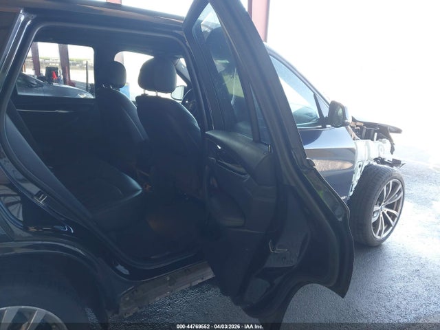 2015 BMW X5 5UXKR2C50F0H40370 Photo 7