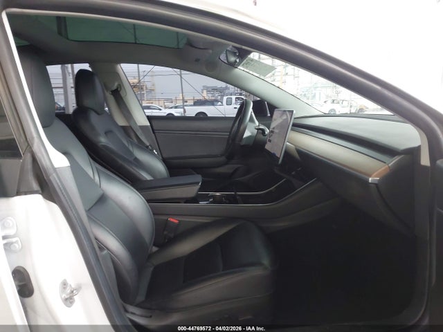 44769572 :رقم المزاد ، 5YJ3E1EA3KF484840 vin ، 2019 Tesla Model 3 مزاد بيع