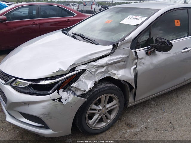 44769627 :رقم المزاد ، 1G1BE5SM3J7151651 vin ، 2018 Chevrolet Cruze Lt Auto مزاد بيع