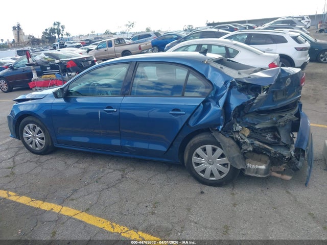 3VW267AJ0GM244050 Volkswagen Jetta 1.4t S