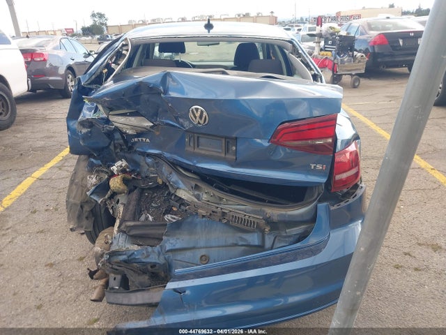 3VW267AJ0GM244050 Volkswagen Jetta 1.4t S
