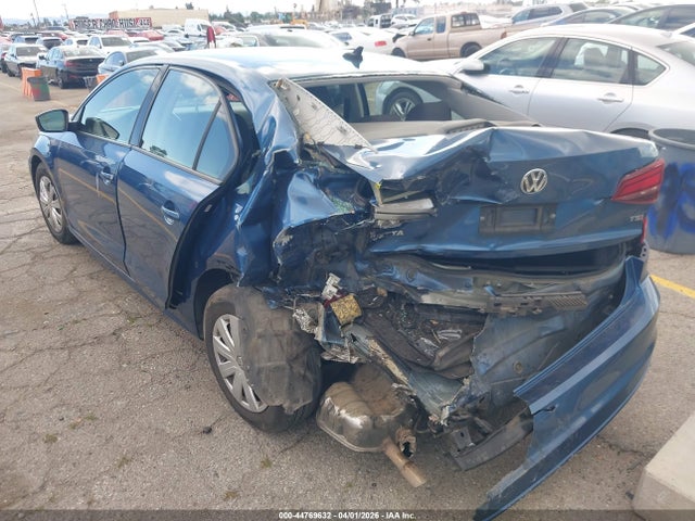 3VW267AJ0GM244050 Volkswagen Jetta 1.4t S