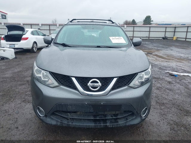 JN1BJ1CR8HW115883 Nissan Rogue Sport Sv