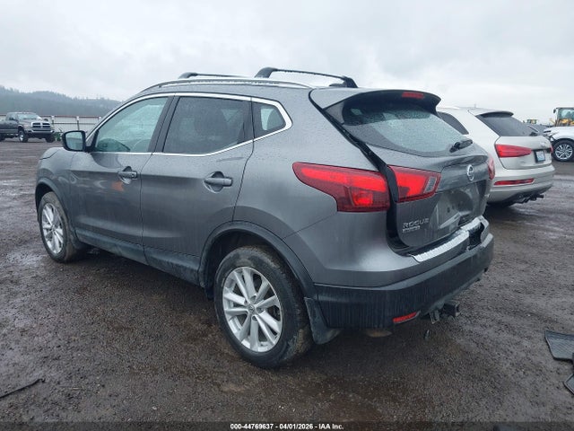JN1BJ1CR8HW115883 Nissan Rogue Sport Sv