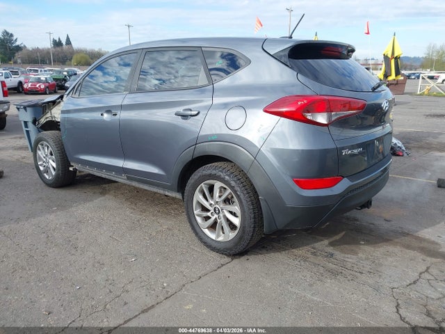 KM8J23A40GU235952 Hyundai TUCSON SE