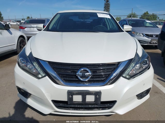 1N4BL3APXHC208058 Nissan Altima 3.5 Sl