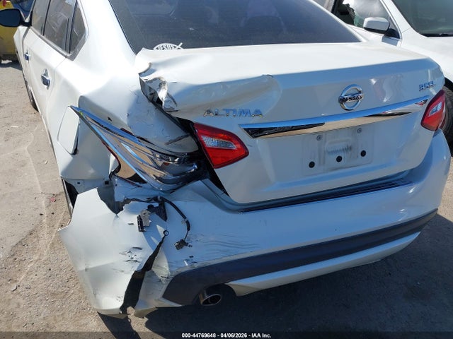 1N4BL3APXHC208058 Nissan Altima 3.5 Sl