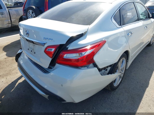 1N4BL3APXHC208058 Nissan Altima 3.5 Sl