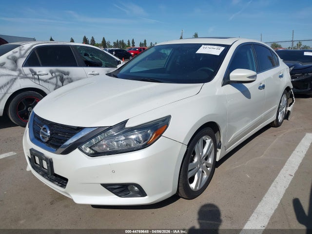 1N4BL3APXHC208058 Nissan Altima 3.5 Sl