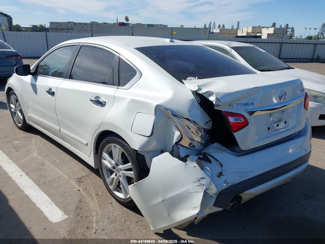 1N4BL3APXHC208058 Nissan Altima 3.5 Sl