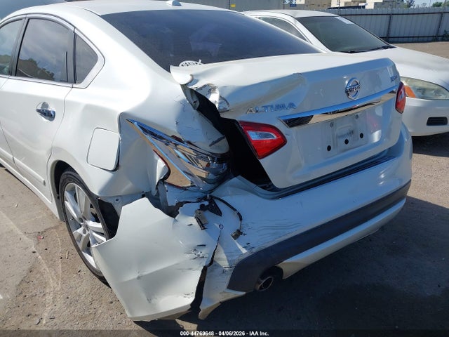 1N4BL3APXHC208058 Nissan Altima 3.5 Sl
