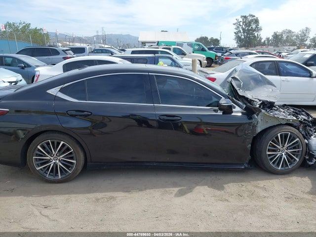 2024 Lexus Es 300h მანქანა იყიდება აუქციონზე, vin: 58ADA1C19RU040189, აუქციონის ნომერი: 44769650