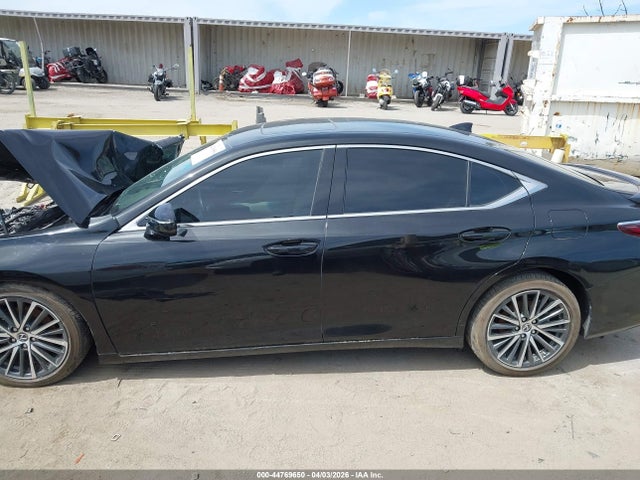 2024 Lexus Es 300h მანქანა იყიდება აუქციონზე, vin: 58ADA1C19RU040189, აუქციონის ნომერი: 44769650
