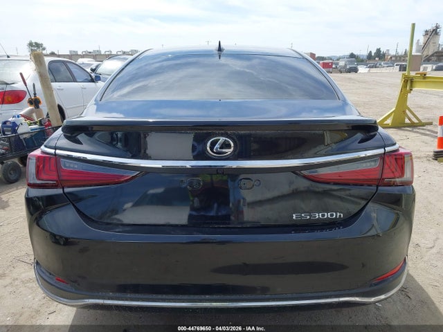 2024 Lexus Es 300h მანქანა იყიდება აუქციონზე, vin: 58ADA1C19RU040189, აუქციონის ნომერი: 44769650