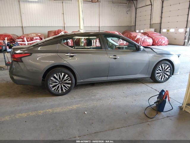 1N4BL4DV2RN403030 Nissan Altima Sv Fwd