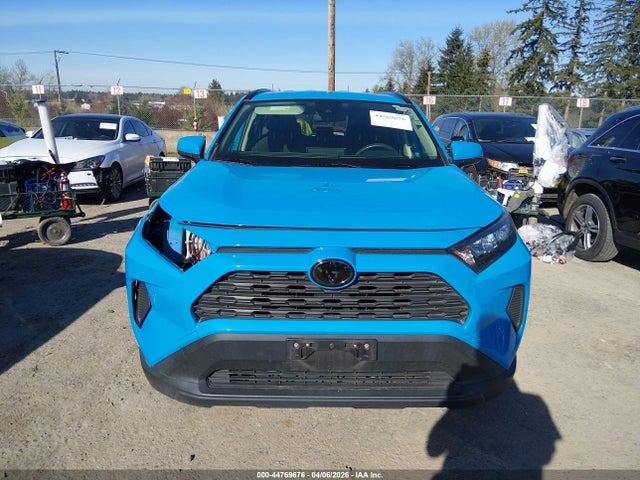 JTMG1RFV0KJ011242 Toyota RAV4 LE