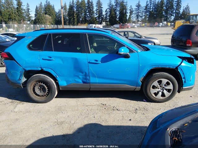 JTMG1RFV0KJ011242 Toyota RAV4 LE