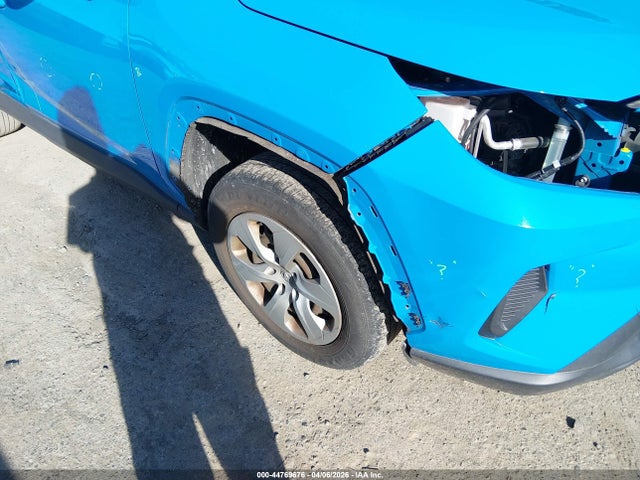 JTMG1RFV0KJ011242 Toyota RAV4 LE