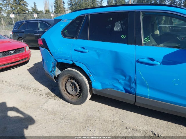 JTMG1RFV0KJ011242 Toyota RAV4 LE