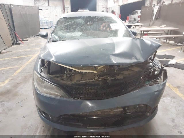 Продаж на аукціоні авто 2015 Chrysler 200 S, vin: 1C3CCCBG7FN677966, номер лоту: 44769691